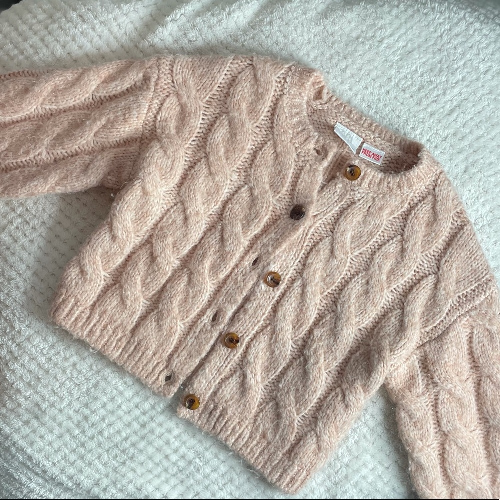 Toddler girl Zara clothes in good condition